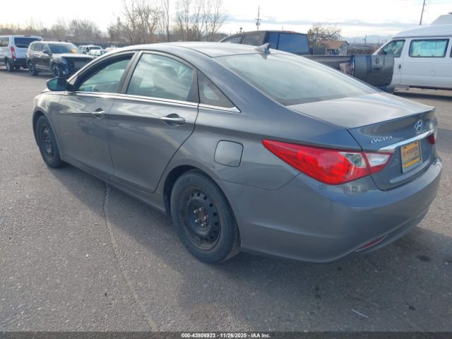 2011 HYUNDAI SONATA 5NPEB4AC5BH281833 Photo 2