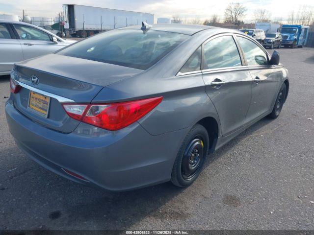 2011 HYUNDAI SONATA 5NPEB4AC5BH281833 Photo 3