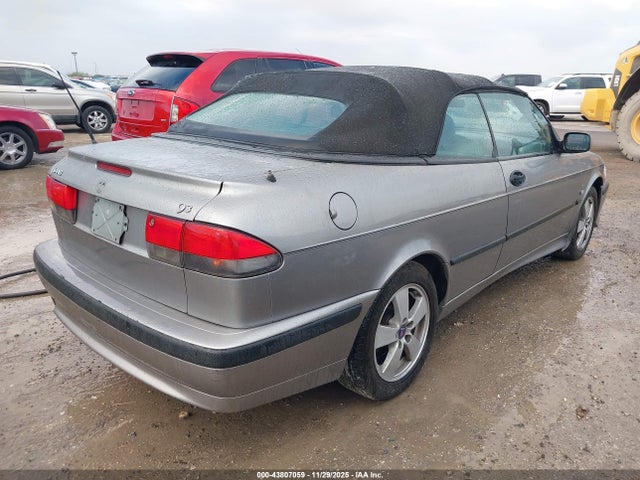 2003 SAAB 9-3 YS3DF78K137001614 Photo 3