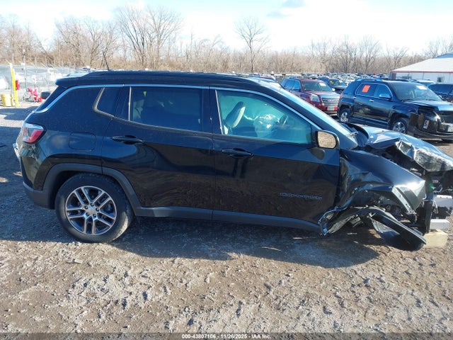3C4NJCBB5KT843670 Jeep Compass Sun And Wheel Fwd
