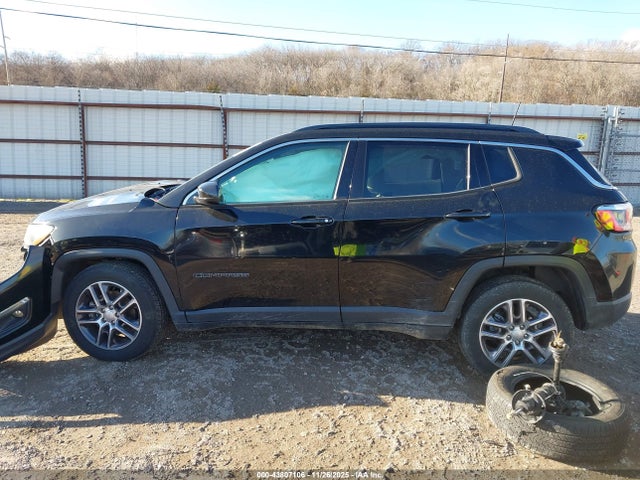 3C4NJCBB5KT843670 Jeep Compass Sun And Wheel Fwd