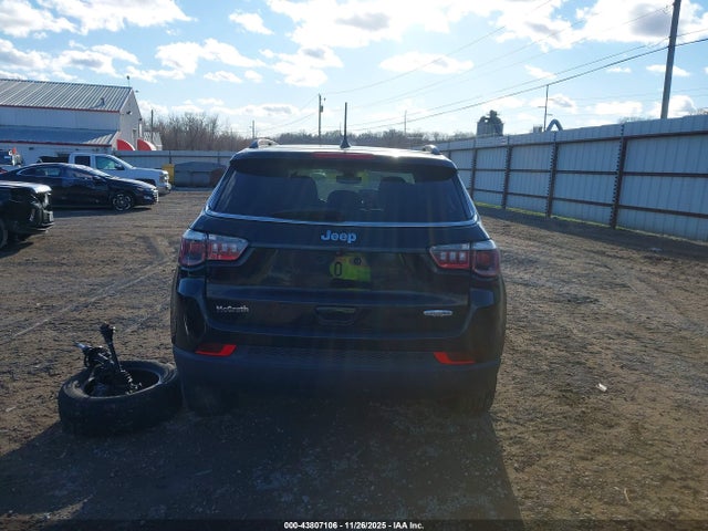 3C4NJCBB5KT843670 Jeep Compass Sun And Wheel Fwd