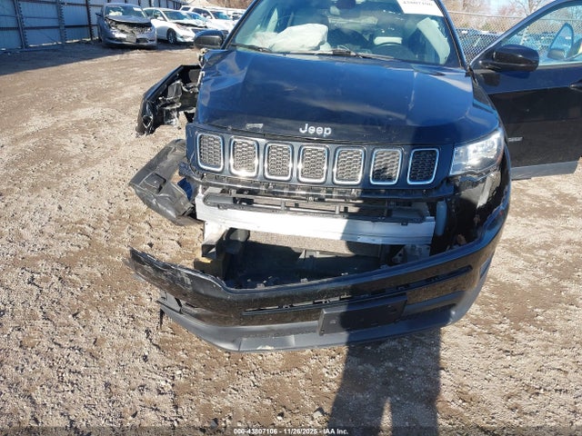 3C4NJCBB5KT843670 Jeep Compass Sun And Wheel Fwd