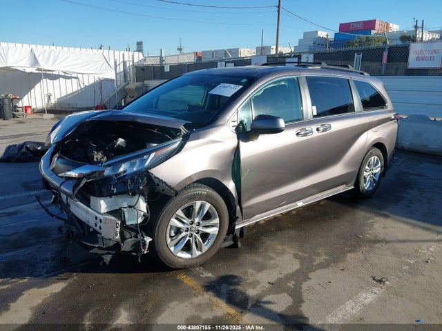 5TDJRKECXNS097379 Toyota SIENNA XLE