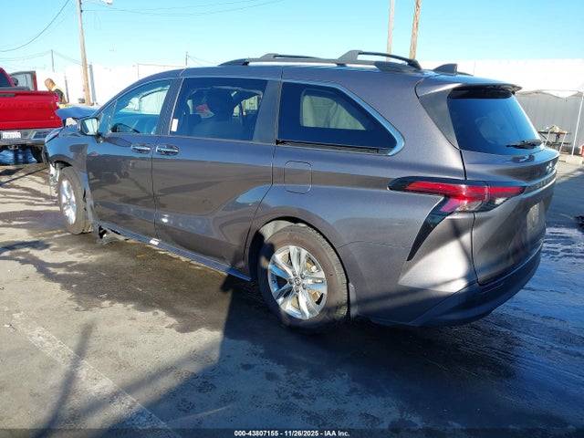 5TDJRKECXNS097379 Toyota SIENNA XLE