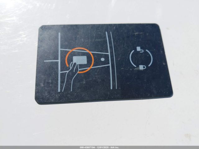 2023 TESLA MODEL 3 5YJ3E1EB9PF712338 Photo 10