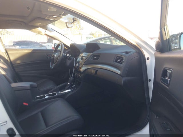 2018 ACURA ILX 19UDE2F35JA008902 Photo 4