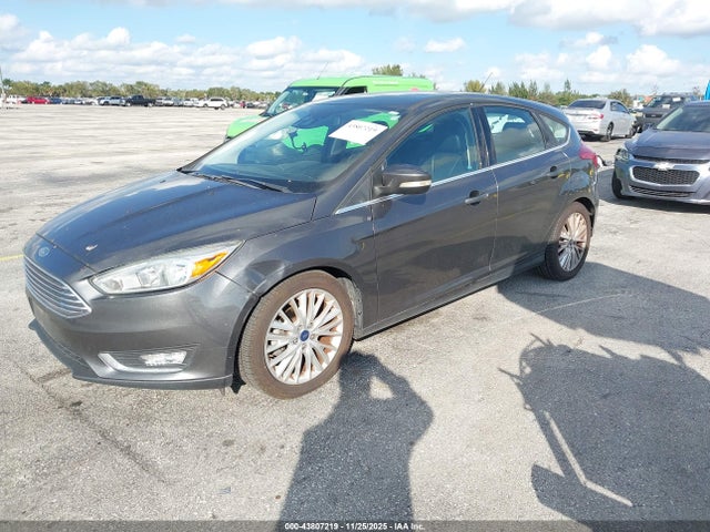 1FADP3N28HL206742 Ford Focus Titanium