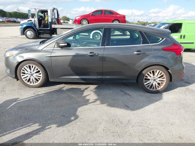 1FADP3N28HL206742 Ford Focus Titanium