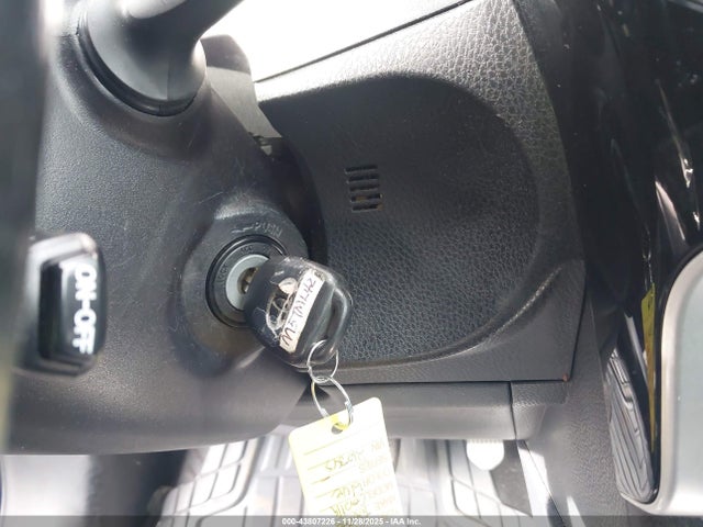 2019 TOYOTA COROLLA 2T1BURHE5KC210345 Photo 10