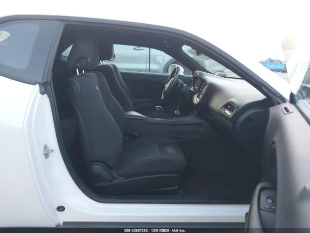 2017 DODGE CHALLENGER 2C3CDZAG4HH635851 Photo 4