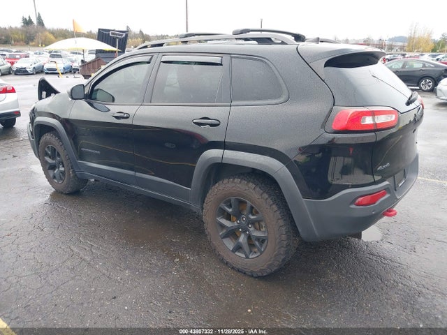 1C4PJMBX2JD562974 Jeep Cherokee Trailhawk 4x4