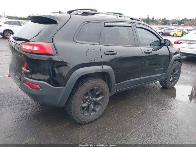 1C4PJMBX2JD562974 Jeep Cherokee Trailhawk 4x4