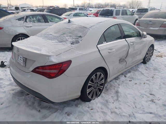 2018 MERCEDES-BENZ CLA 250 WDDSJ4EB5JN543376 Photo 3