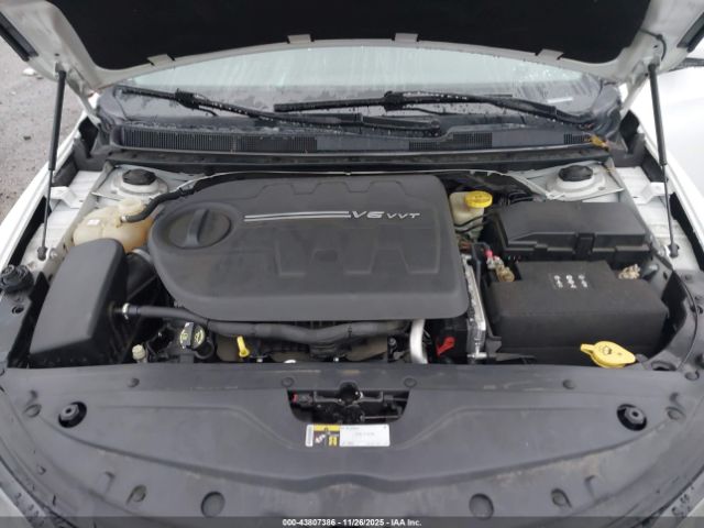 2015 CHRYSLER 200 1C3CCCDGXFN556930 Photo 9