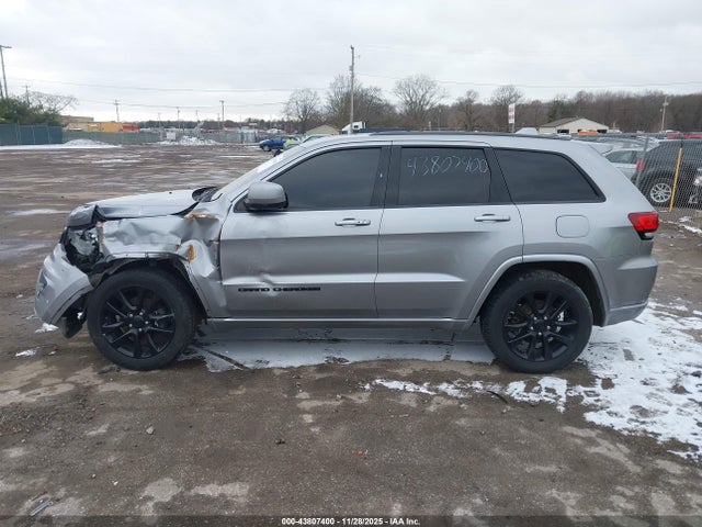 2017 Jeep Grand Cherokee Altitude 4x4 მანქანა იყიდება აუქციონზე, vin: 1C4RJFAG6HC700859, აუქციონის ნომერი: 43807400