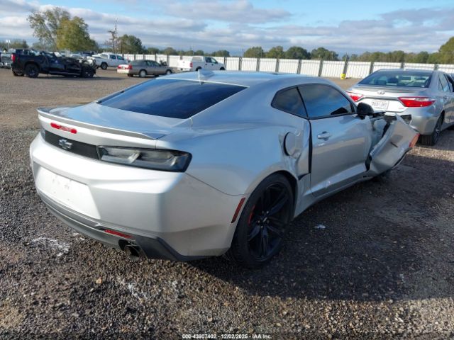 2018 CHEVROLET CAMARO 1G1FB1RX4J0190566 Photo 3