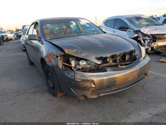 2005 TOYOTA CAMRY 4T1BE32K05U561093