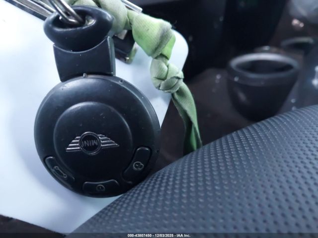 2011 MINI COOPER S WMWSV3C58BTY15760 Photo 10