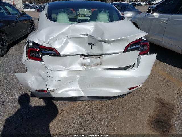 2023 TESLA MODEL 3 5YJ3E1EA6PF422968 Photo 5
