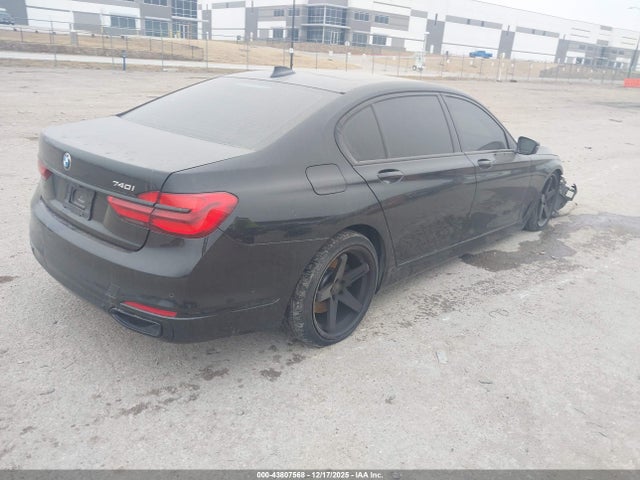 2017 BMW 740I WBA7E2C35HG740869 Photo 3