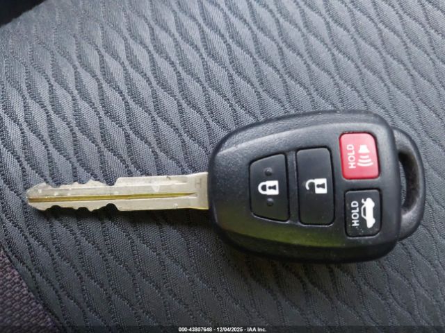 2018 TOYOTA COROLLA 2T1BURHEXJC121076 Photo 10