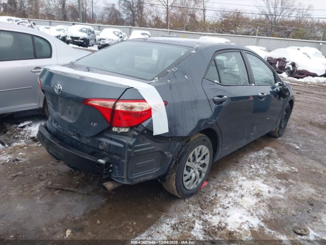 2018 TOYOTA COROLLA 2T1BURHEXJC121076 Photo 3