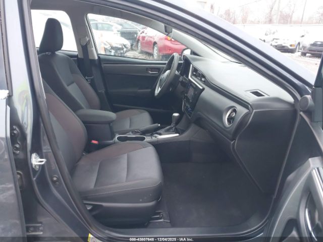2018 TOYOTA COROLLA 2T1BURHEXJC121076 Photo 4