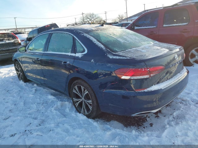 2022 VOLKSWAGEN PASSAT 1VWSA7A31NC009462 Photo 2