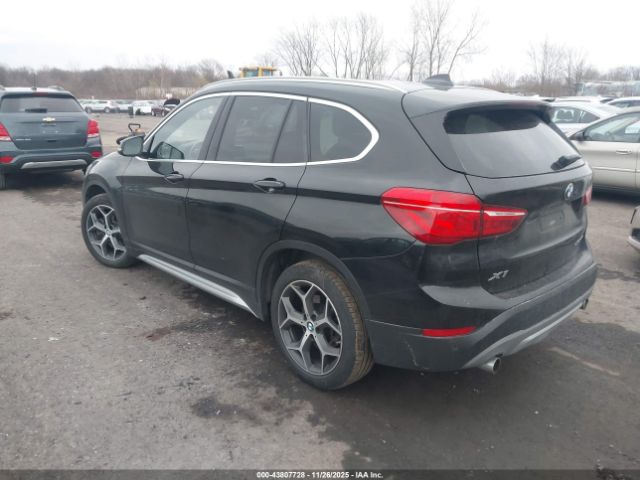 2019 BMW X1 WBXHT3C59K5L35558 Photo 2