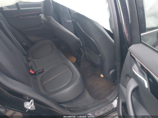 2019 BMW X1 WBXHT3C59K5L35558 Photo 7