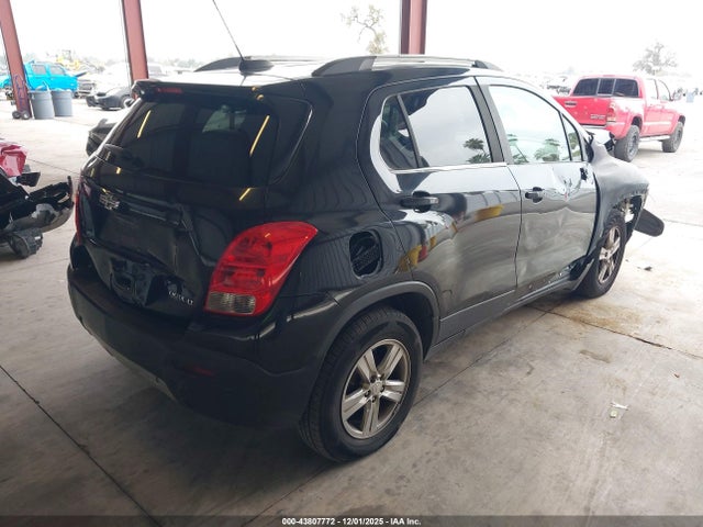 3GNCJLSB1FL245998 Chevrolet Trax Lt