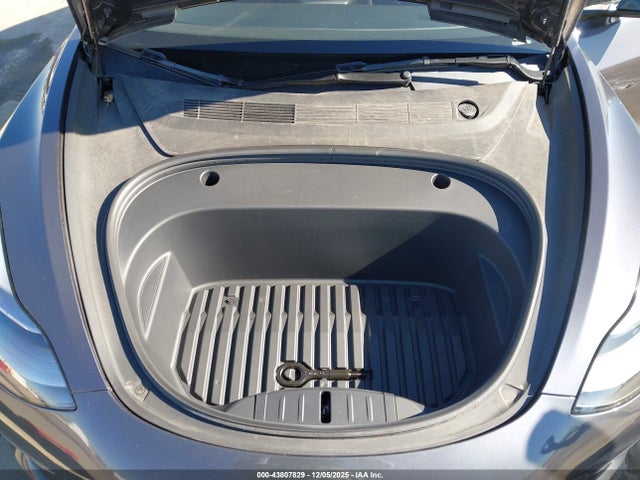 2023 TESLA MODEL 3 5YJ3E1EC1PF580894 Photo 9