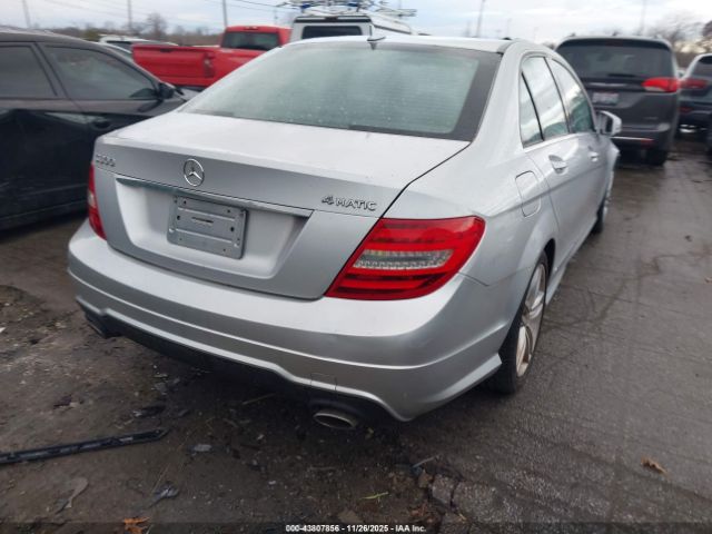 2012 MERCEDES-BENZ C 300 WDDGF8BB9CR192390 Photo 3