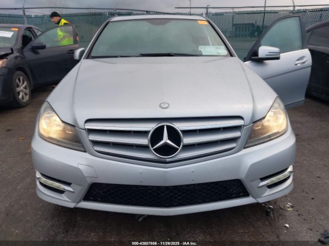 2012 MERCEDES-BENZ C 300 WDDGF8BB9CR192390 Photo 5
