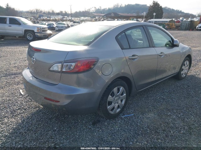 2013 MAZDA MAZDA3 JM1BL1TF9D1740636 Photo 3
