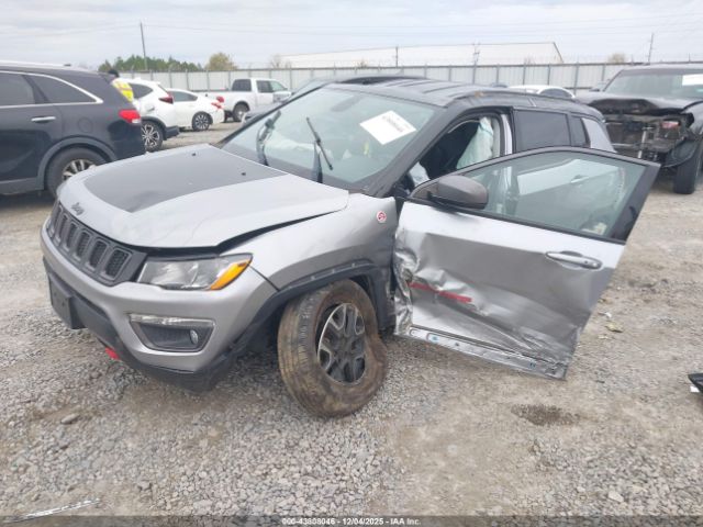 2019 JEEP COMPASS 3C4NJDDB8KT671153 Photo 1