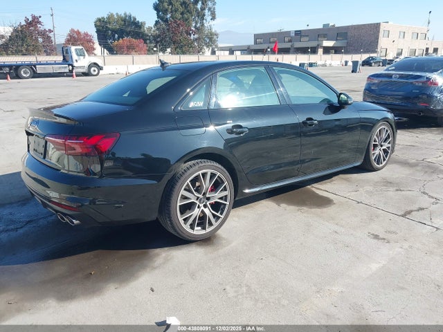 2021 AUDI S4 WAUB4AF46MA026077 Photo 3