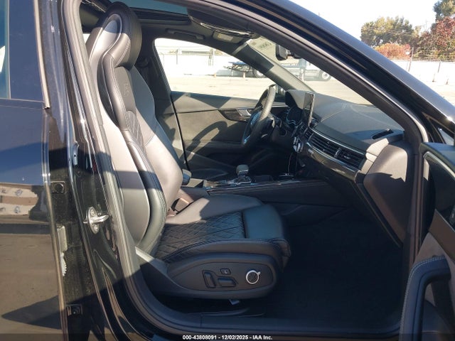 2021 AUDI S4 WAUB4AF46MA026077 Photo 4