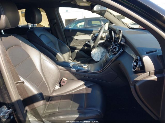 2019 MERCEDES-BENZ GLC 300 COUPE WDC0J4KBXKF661466 Photo 4