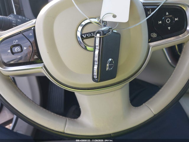 2019 VOLVO XC60 LYV102DL4KB288874 Photo 10