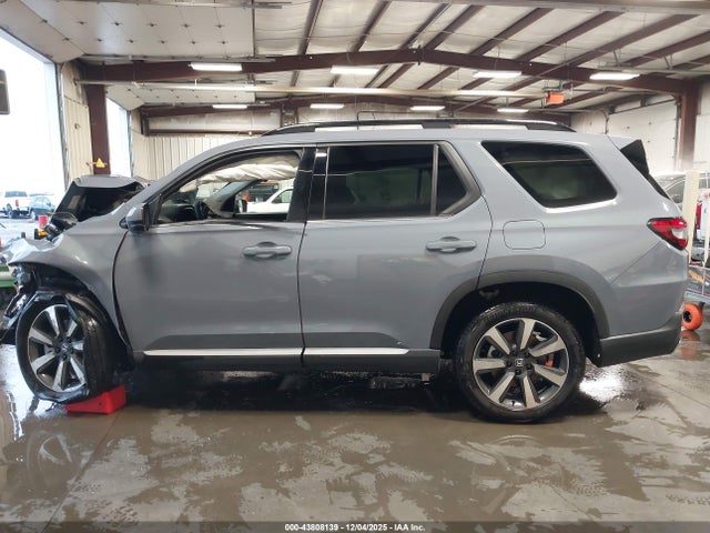 Продажа на аукционе авто 2025 Honda Pilot Elite, vin: 5FNYG1H85SB153962, номер лота: 43808139