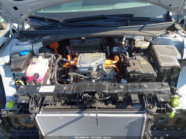 2023 HYUNDAI IONIQ 6 KMHM34ACXPA040675 Photo 9