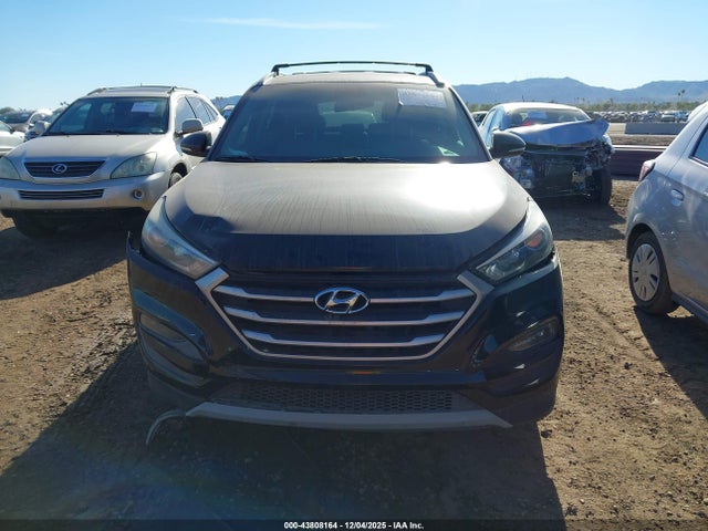 KM8J3CAL8JU744523 Hyundai Tucson Sport
