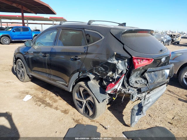 KM8J3CAL8JU744523 Hyundai Tucson Sport