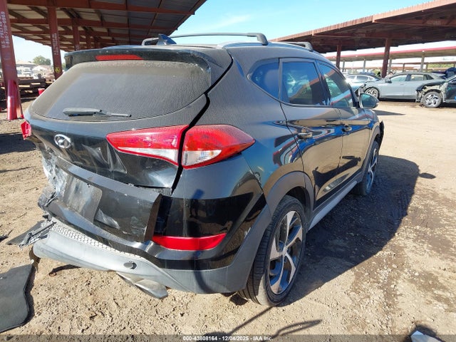KM8J3CAL8JU744523 Hyundai Tucson Sport