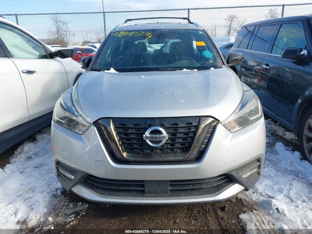 Продаж на аукціоні авто 2020 Nissan Kicks Sr Xtronic Cvt, vin: 3N1CP5DV8LL505421, номер лоту: 43808379
