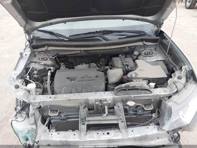 2016 MITSUBISHI OUTLANDER JA4AD3A35GZ059421 Photo 9