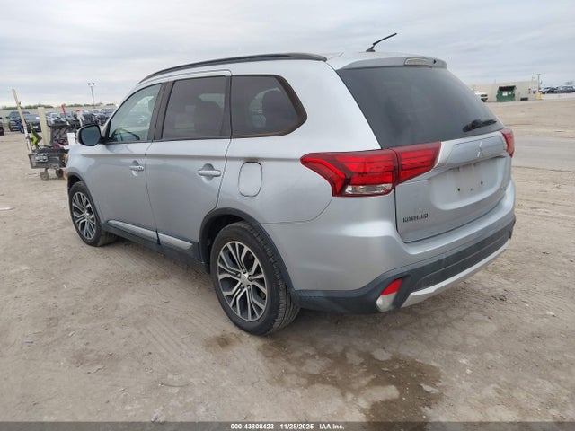 2016 MITSUBISHI OUTLANDER JA4AD3A35GZ059421 Photo 2