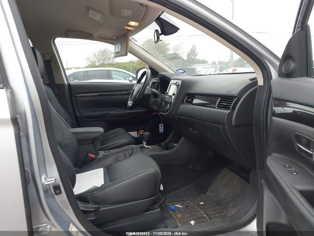 2016 MITSUBISHI OUTLANDER JA4AD3A35GZ059421 Photo 4